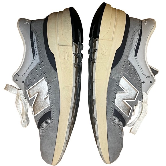 New Balance 997R Men's Grey Suede Mesh Athletic Sneakers Shoes Size 6.5 - Picture 1 of 9